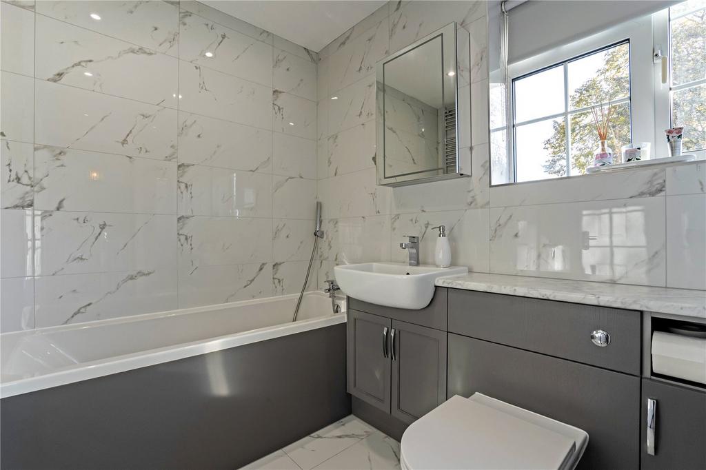 Bath/Shower Room