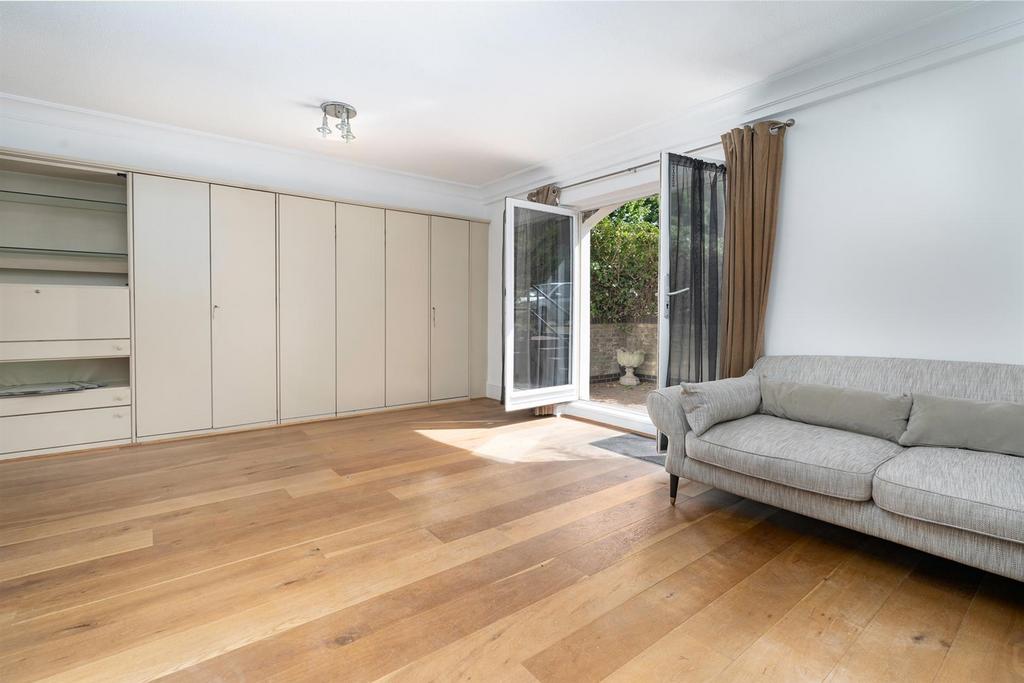 05 To Let Studio Flat Patio www.islingtonpropertie