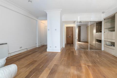 Studio for sale, Waterloo Gardens, Milner Square, Islington