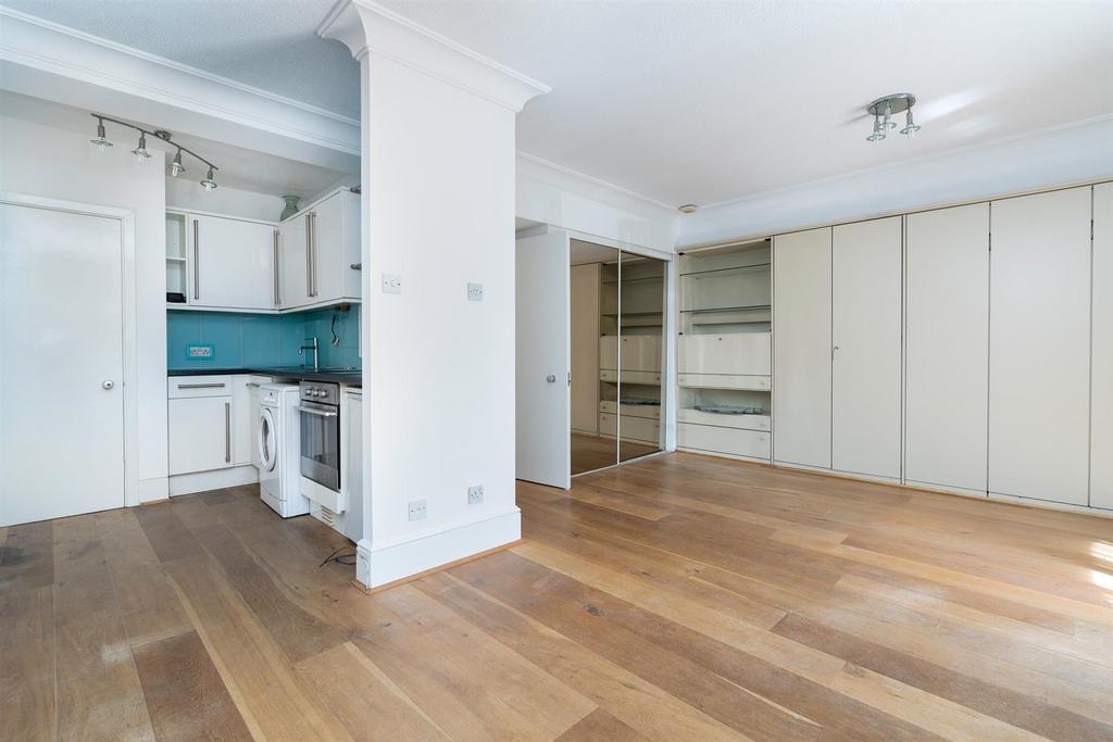 07 To Let Studio Flat Patio www.islingtonpropertie