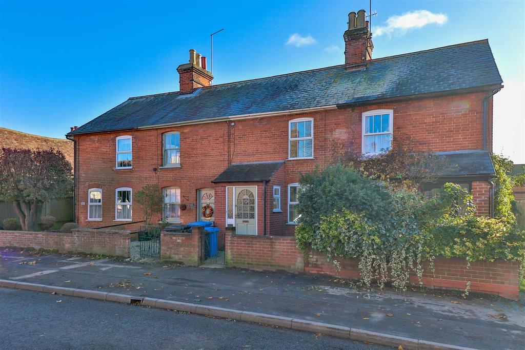 Angel Street, Hadleigh, Ipswich 2 bed terraced house to rent £950 pcm