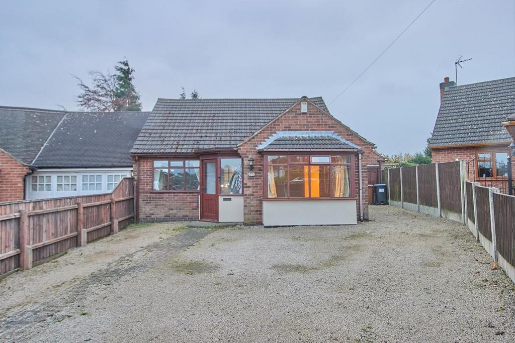Birch Close, Earl Shilton, Leicester 3 bed detached house for sale £