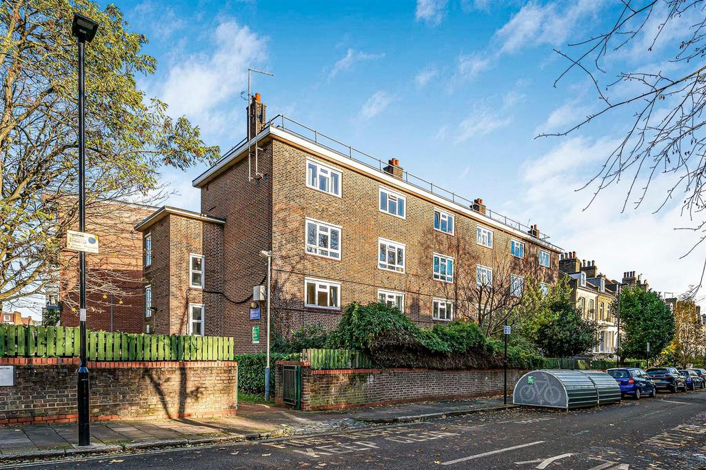 Shelley Court, Finsbury Park 2 bed flat for sale - £500,000