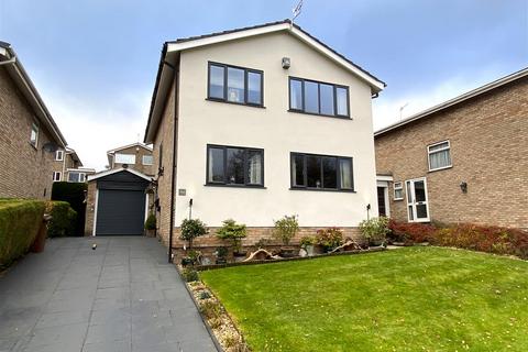 4 bedroom detached house for sale, Berkshire Drive, Congleton