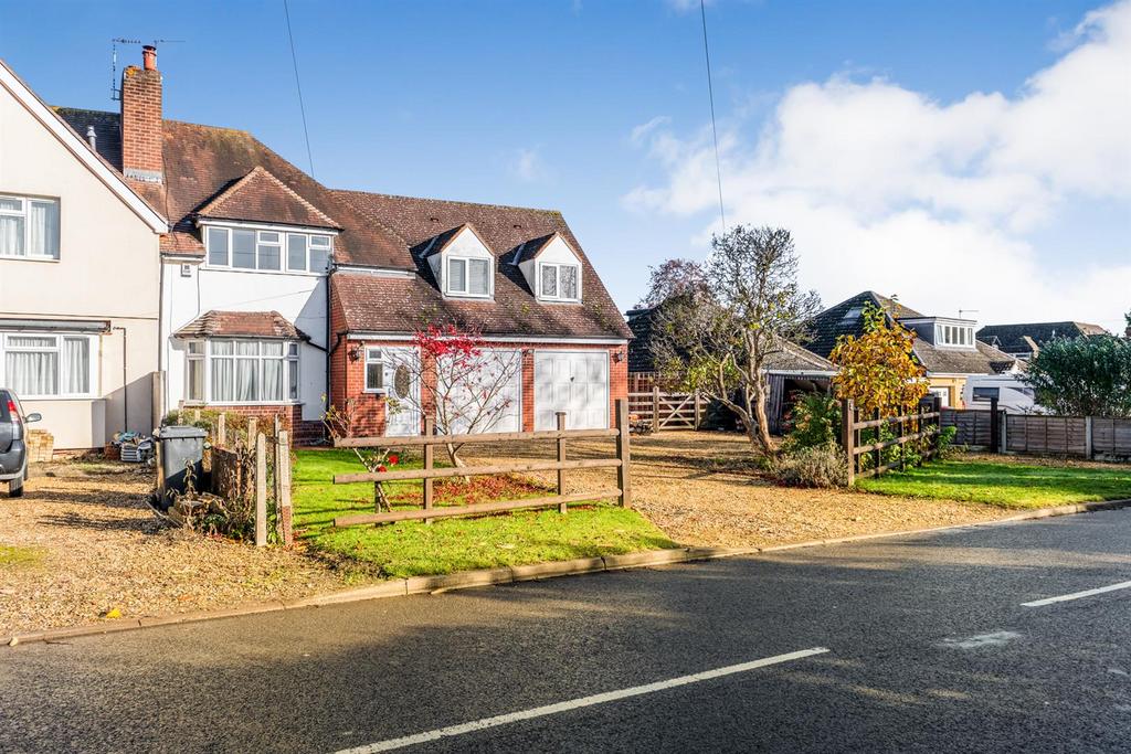 Binton, StratfordUponAvon 3 bed house for sale £450,000