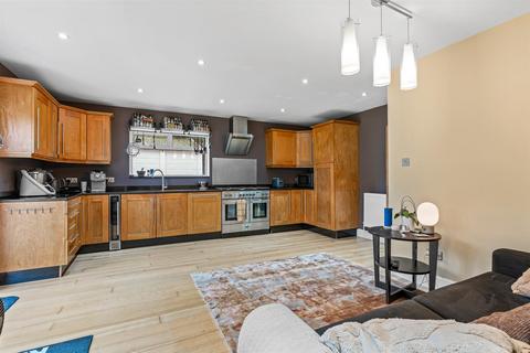 3 bedroom detached bungalow for sale - Orchard Road, Tewin, Welwyn