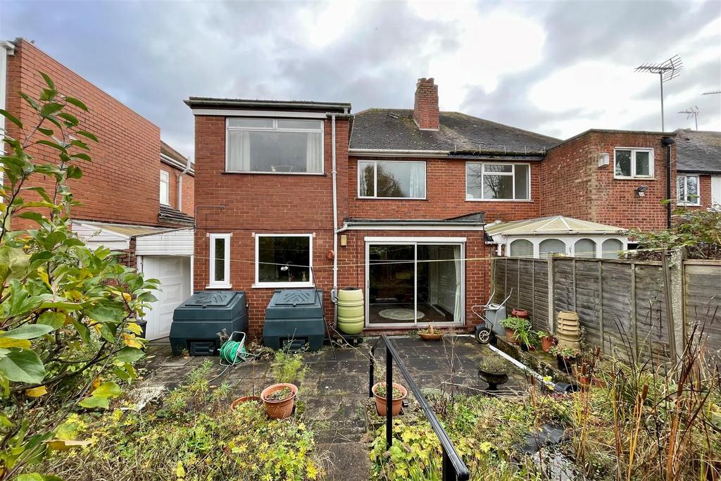 King Charles Road, Halesowen 3 bed semidetached house for sale £310,000