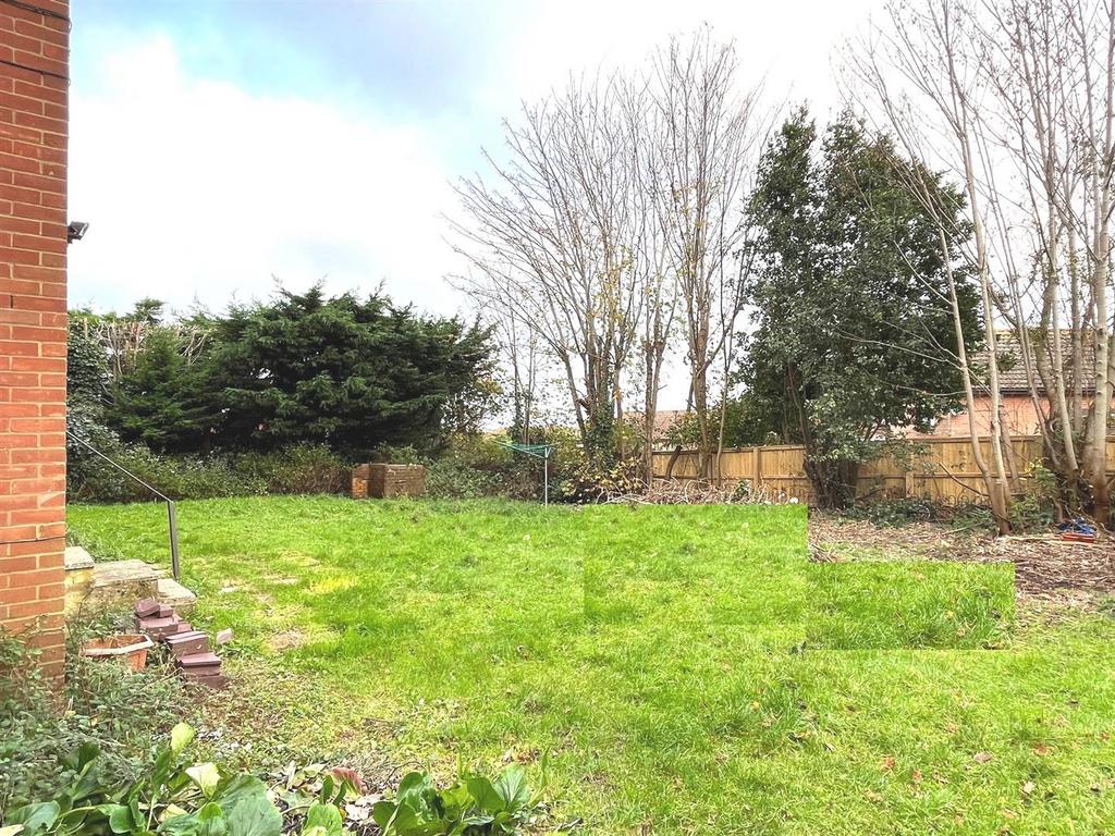 York Avenue, East Cowes 1 bed flat for sale £110,000
