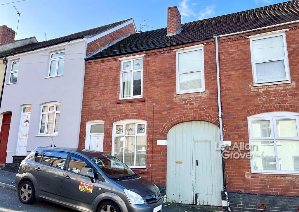 Spring Street, Halesowen 3 bed terraced house for sale £184,950