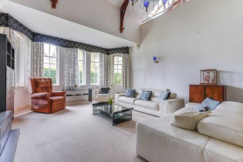 3 bedroom apartment for sale, Kingsley Avenue, Fairfield, Hitchin, SG5