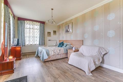 3 bedroom apartment for sale, Kingsley Avenue, Fairfield, Hitchin, SG5