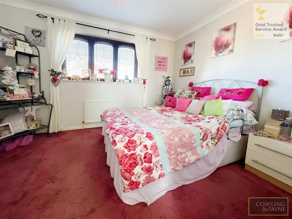 Staffa Close, Wickford 1 bed terraced house for sale £220,000