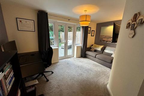 5 Golf Close, Nottingham, NG6 8YZ