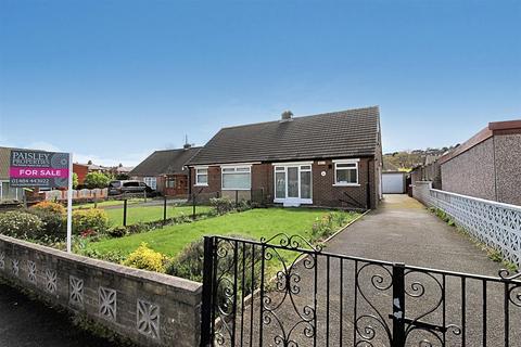 2 bedroom semi-detached bungalow for sale, Cross Green Drive, Dalton, Huddersfield, HD5 9XY