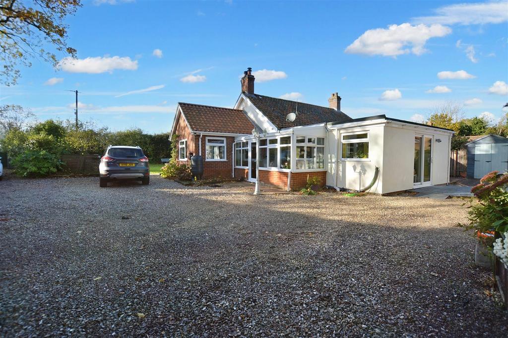 Reepham Road, Briston, Melton Constable 4 bed detached bungalow for