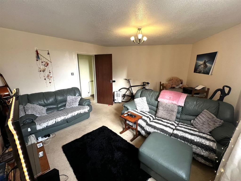 Thumbnail image1.jpg