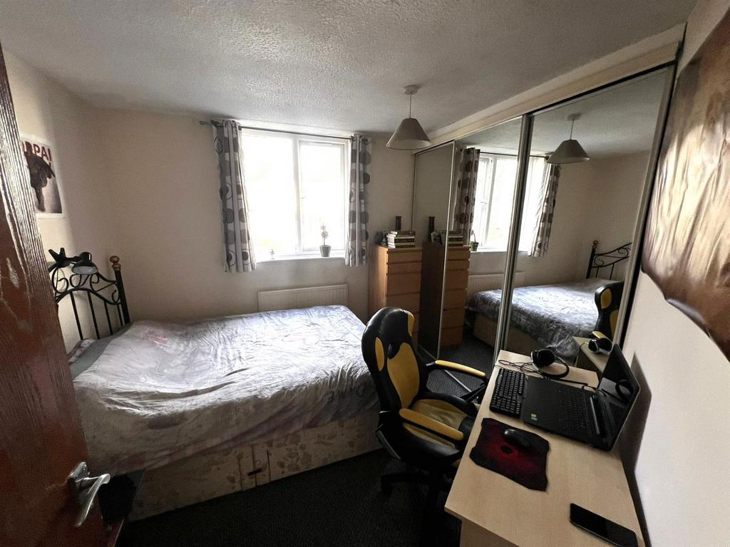 Thumbnail image5.jpg