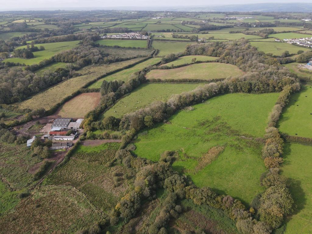 Llanddarog, Carmarthen, SA32 4 bed property with land £1,200,000