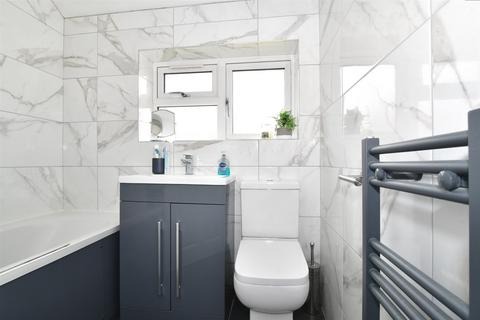 12 Roman Road, Northfleet, Gravesend, DA11 8EX
