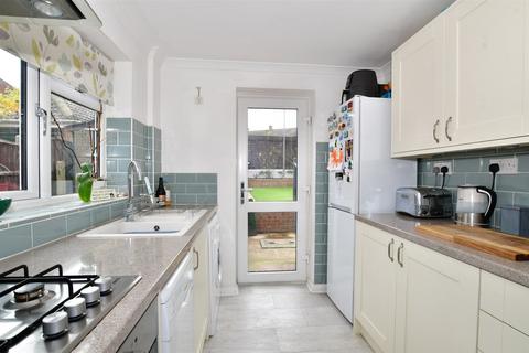 12 Roman Road, Northfleet, Gravesend, DA11 8EX