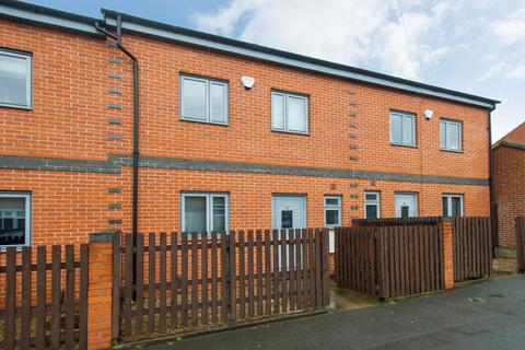 6 bedroom townhouse to rent, 94 Allington Avenue, Lenton, Nottingham, NG7 1JX