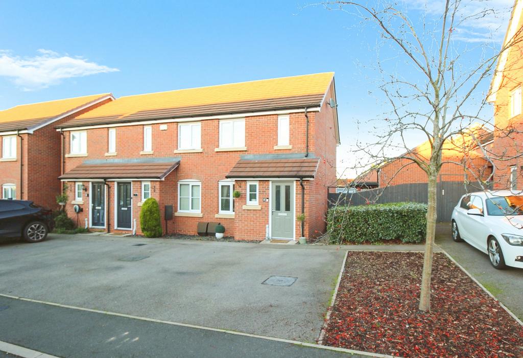Sutton Drive, Leamington Spa, CV31 2 bed end of terrace house for sale