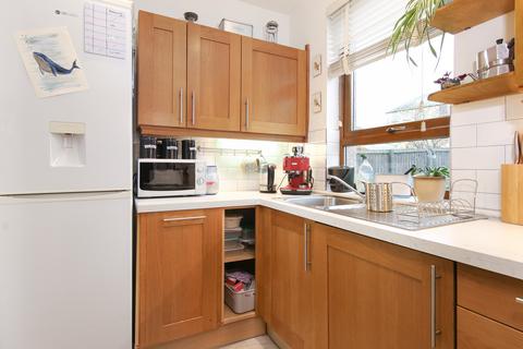 2 bedroom flat for sale - 18 Clearburn Gardens, Prestonfield, Edinburgh, EH16 5ET