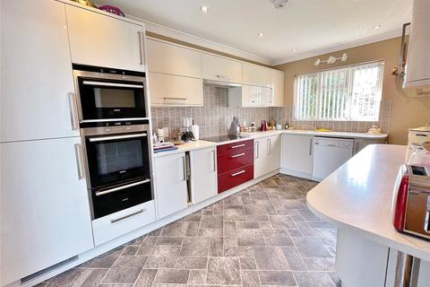 3 bedroom detached house for sale, Ashurst Close, Goring By Sea, Worthing, West Sussex, BN12