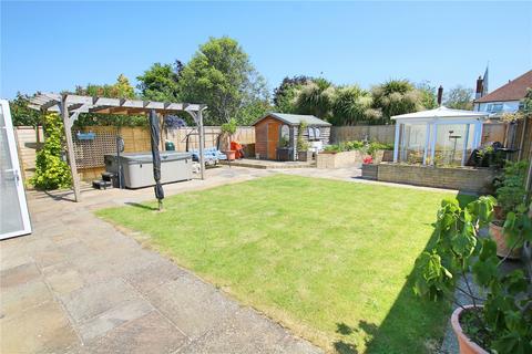 3 bedroom bungalow for sale - Castle Close, Worthing, West Sussex, BN13