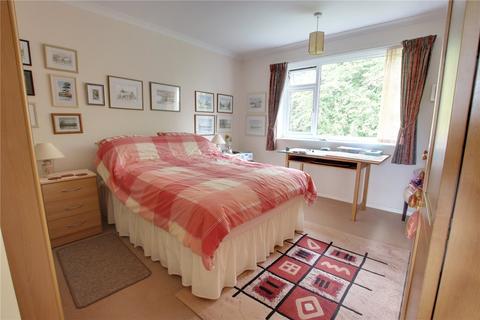2 bedroom flat for sale - Grand Avenue, Worthing, West Sussex, BN11