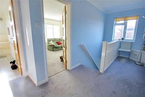 2 bedroom flat for sale, Nutley Avenue, Goring-by-Sea, Worthing, West Sussex, BN12