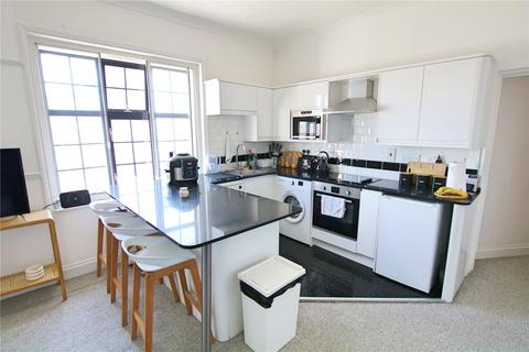 2 bedroom flat for sale, Grand Avenue, Worthing, West Sussex, BN11