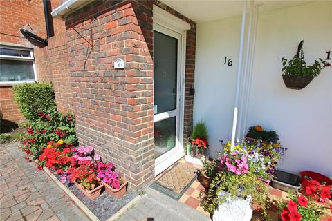 2 bedroom flat for sale, Aldsworth Avenue, Goring By Sea, Worthing, West Sussex, BN12