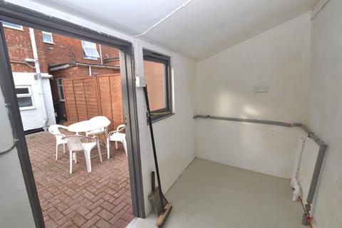 3 bedroom terraced house for sale, New Street, Grantham
