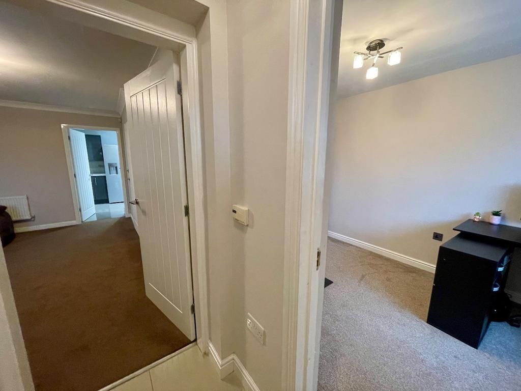 Herbert Thomas Way, Swansea, SA7 0HG 3 bed semidetached house £230,000