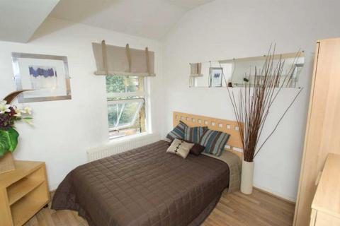 1 bedroom flat to rent, Westhill Terrace, Leeds