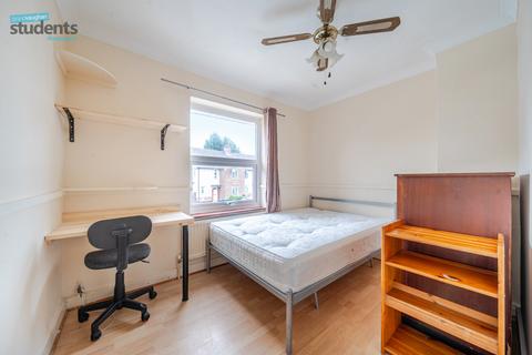 5 bedroom terraced house to rent, Chailey Road, Brighton BN1