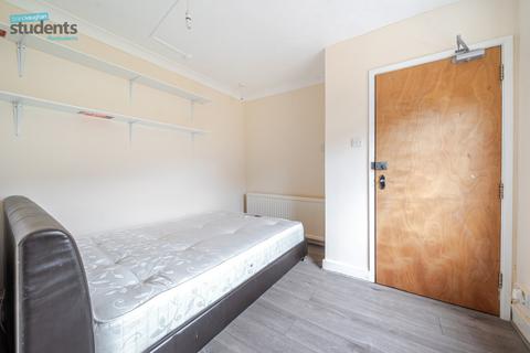 5 bedroom terraced house to rent, Chailey Road, Brighton BN1