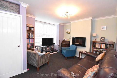 3 bedroom terraced house for sale, St Thomas`s Road, Hardway