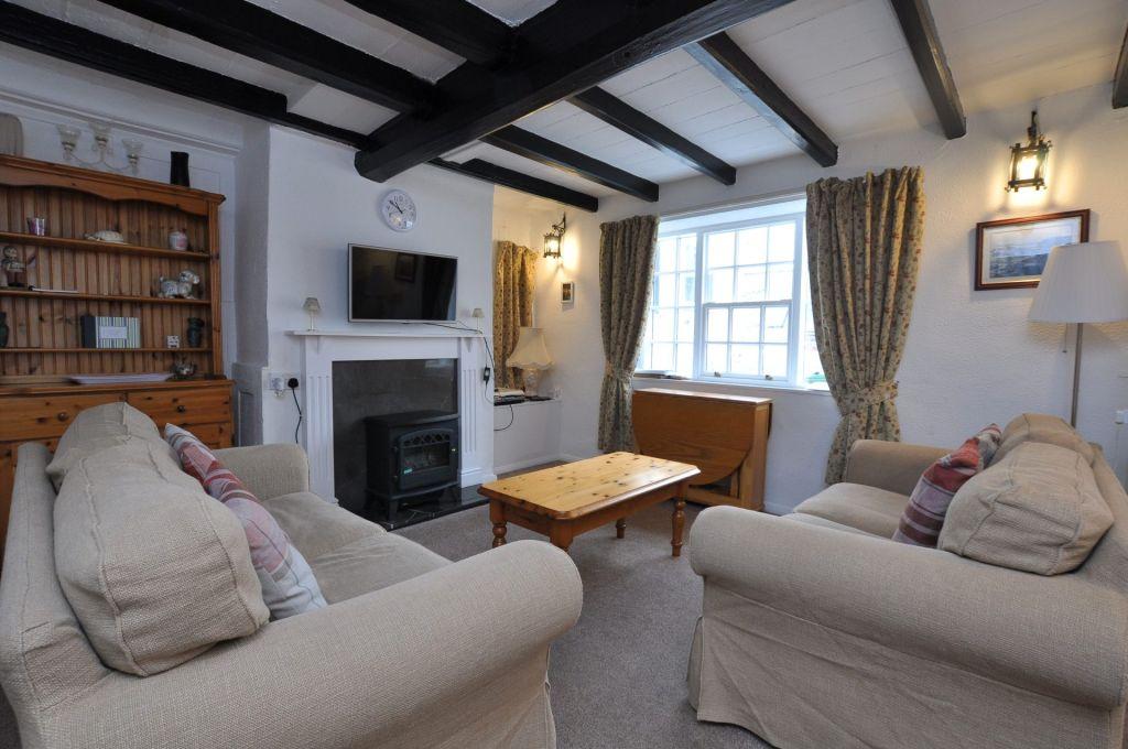 4 Oystons Yard, Whitby 2 bed cottage for sale £235,000