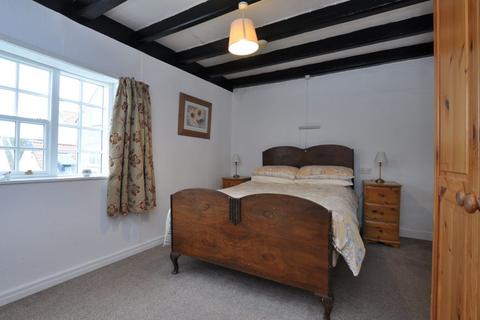 2 bedroom cottage for sale, 4 Oystons Yard, Whitby