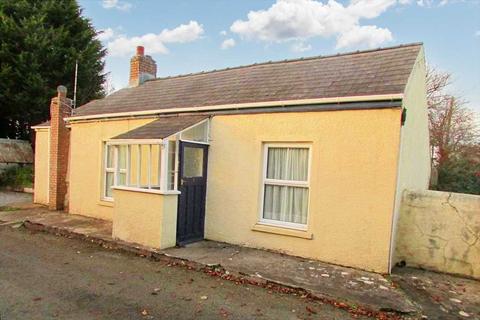 2 bedroom detached bungalow for sale, 3 Glebe Cottages, Lamphey, Pembroke, SA71 5NS