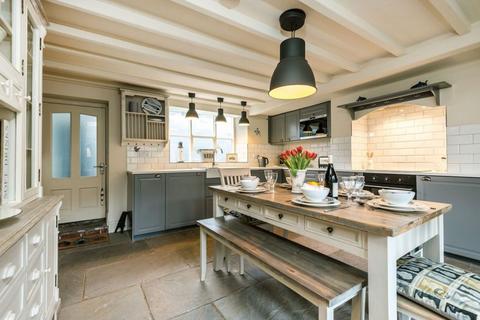 3 bedroom cottage for sale - Greenfingers Cottage, 120 Church Street