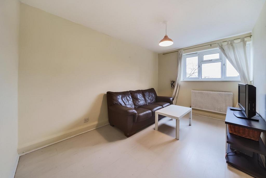 Gideon Road, Battersea 1 bed flat for sale £300,000