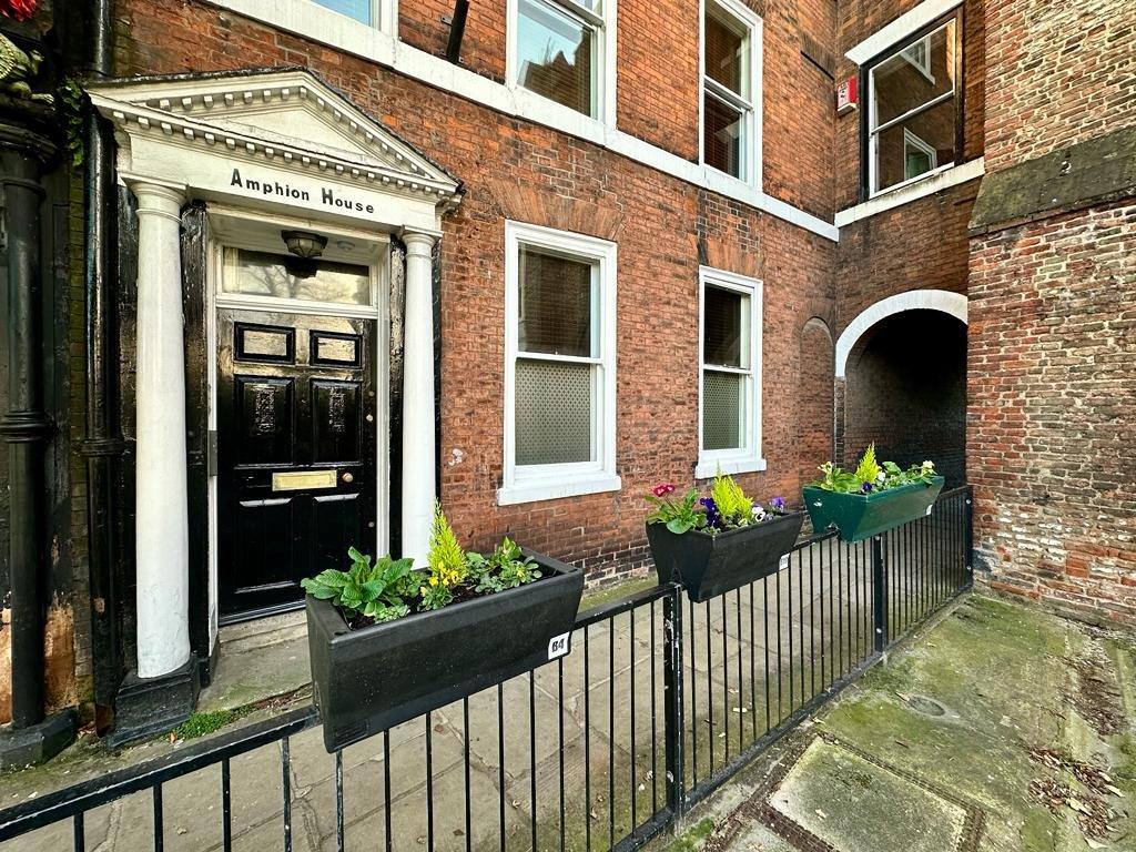 North Bar Without, Beverley, East Riding of Yorkshi, HU17 2 bed