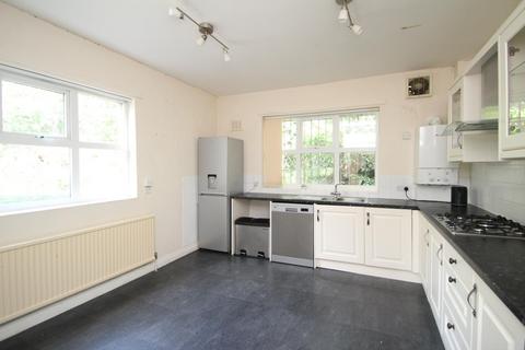 2 bedroom bungalow to rent, Woodlands Drive, Bradford, BD10