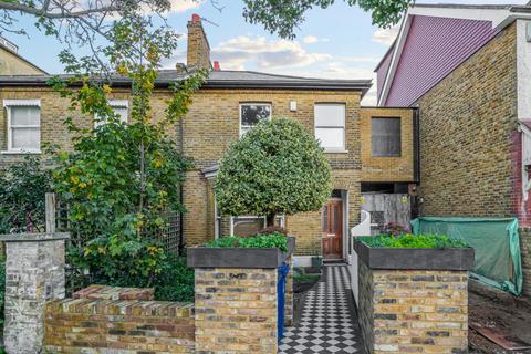 3 bedroom semi-detached house for sale, Richmond Road, Ealing