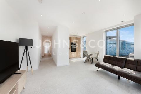 2 bedroom flat to rent, Bouchon Point, The Silk District, E1