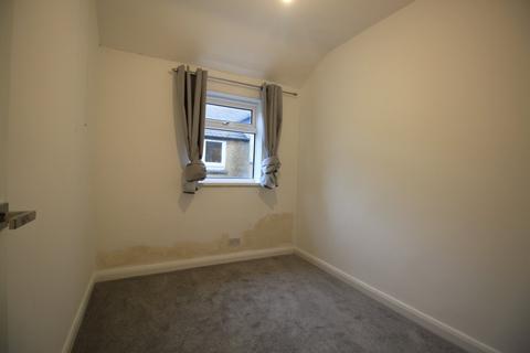 1 bedroom house to rent, Gladstone Road, Watford