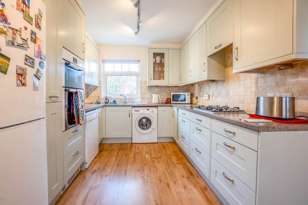 Kitchen dining room